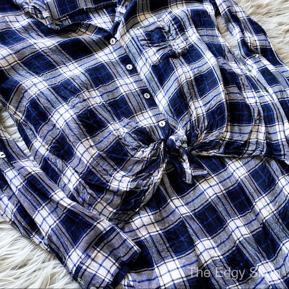 Bella Edge | Bree Blue Black Plaid Checkered Top - Picture 9 of 11